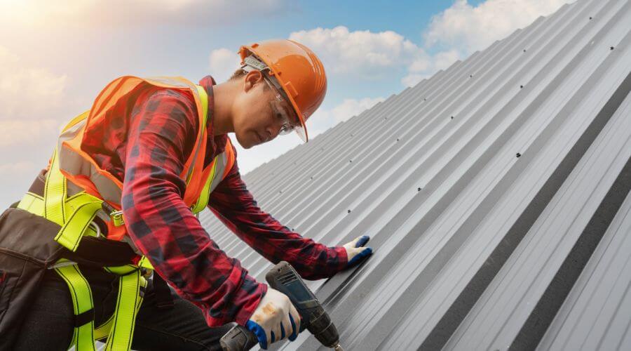 Expert Emergency Roof Repairs services in Prairie City, IL